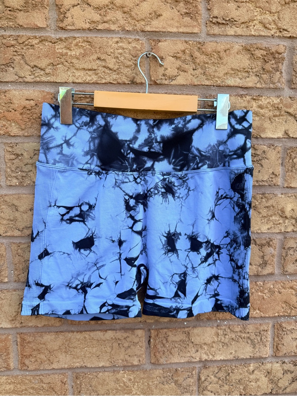 💫4/$25 • Tie-Dye High-Rise Women’s Active Shorts - Blue/Black